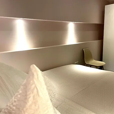 Lightplace - Boxspring - Parkplatz - Netflix Apartment Wolfsburg