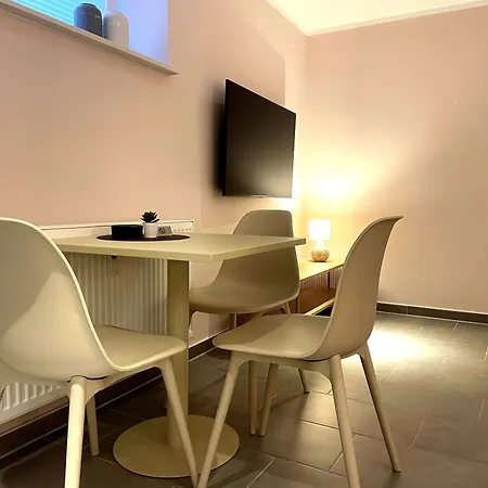 Lightplace - Boxspring - Parkplatz - Netflix ولفسبورج
