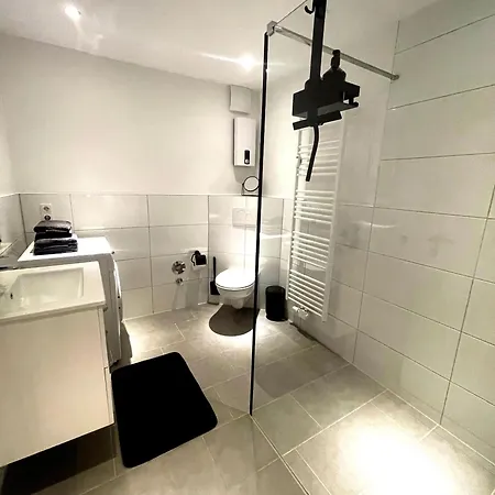 Lightplace - Boxspring - Parkplatz - Netflix